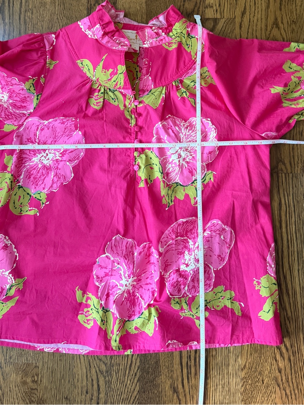 Darling Flora Bea top! Great pattern with cute buttons! Beautiful pink size M - Picture 6 of 8